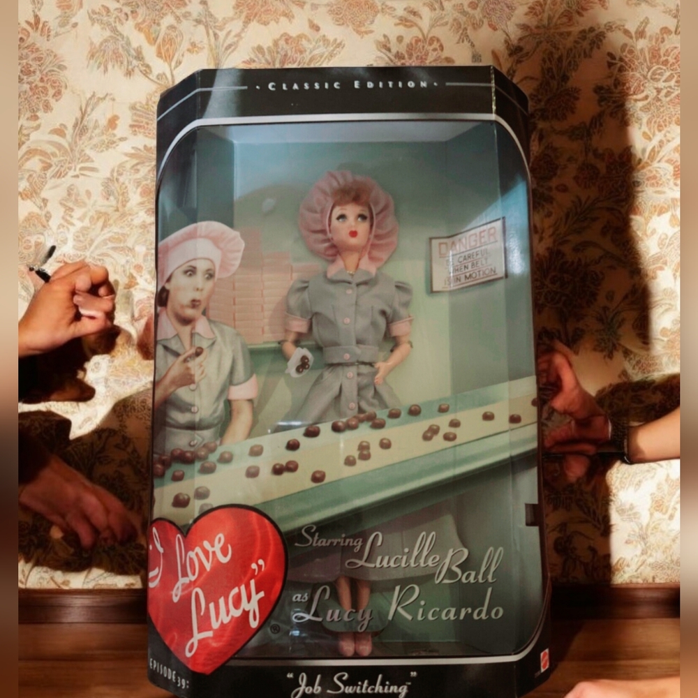 BARBIE I LOVE LUCY RICARDO JOB SWITCHING CHOCOLATE FACTORY EPISODE 39 1998 LUCIL